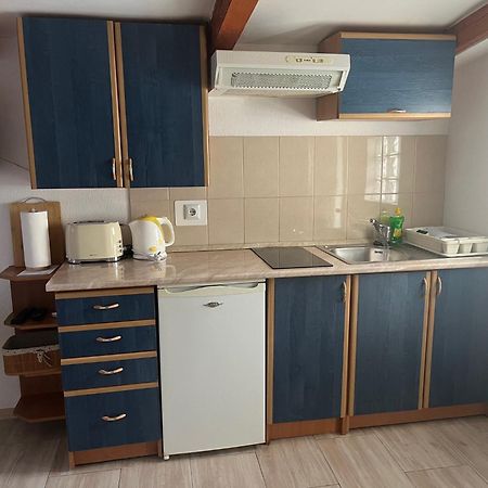 Apartmani Milokanovic Funtana Exterior foto